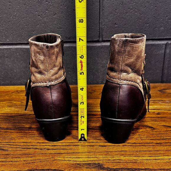 CLARKS Ingalls Brown Leather Zip Ankle Boots Buckle Women’s 8.5 - Picture 4 of 8